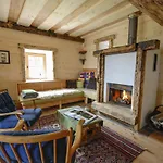 Obiralmhuette Meierhof * 巴德艾森卡珀尔