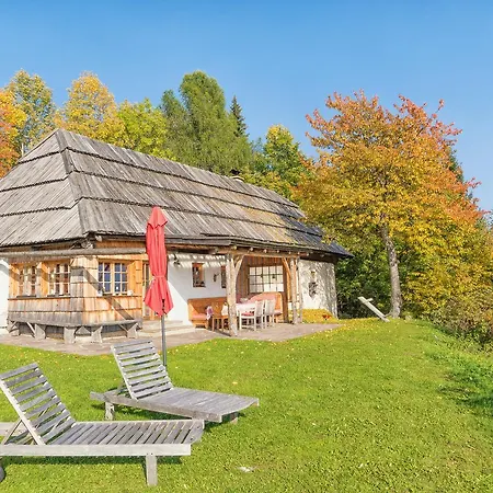 Obiralmhuette Meierhof شاليه باد ايزينكابيل